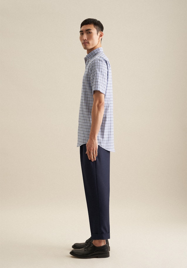 Non-iron Twill Short sleeve Business Shirt in Comfort with Button-Down-Collar in Light Blue |  Seidensticker Onlineshop