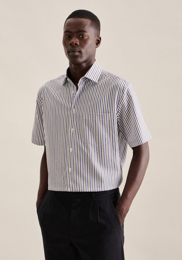 Non-iron Twill Short sleeve Business Shirt in Regular with Kent-Collar in Green |  Seidensticker Onlineshop