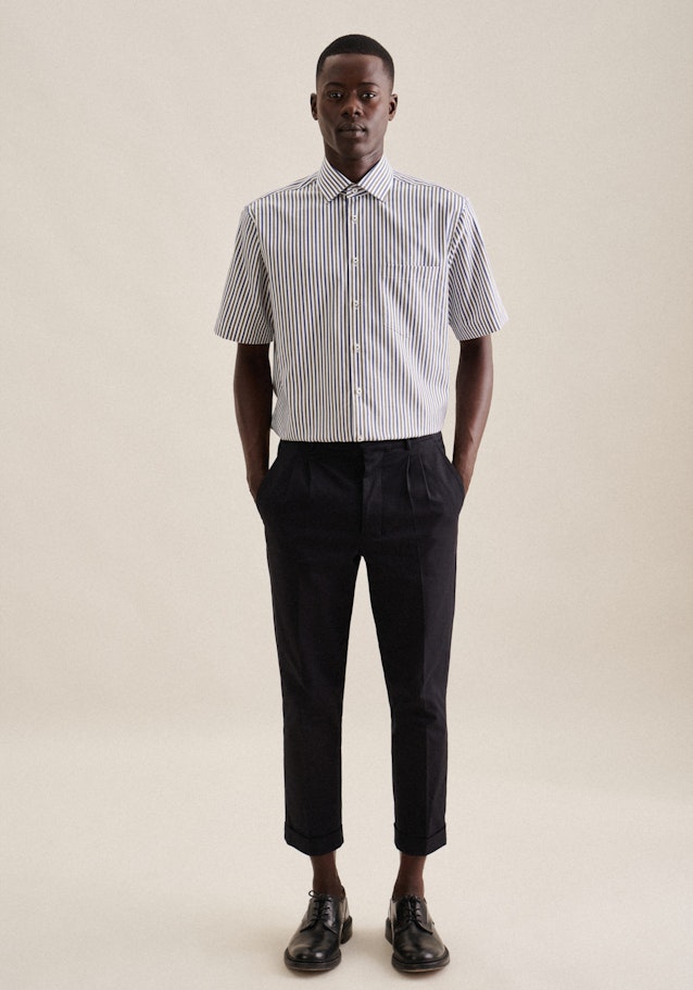 Non-iron Twill Short sleeve Business Shirt in Regular with Kent-Collar in Green |  Seidensticker Onlineshop
