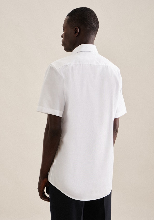 Bügelfreies Popeline Kurzarm Business Hemd in Regular mit Kentkragen in Weiß | Seidensticker Onlineshop