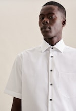 Non-iron Poplin Short sleeve Business Shirt in Regular with Kent-Collar in White |  Seidensticker Onlineshop