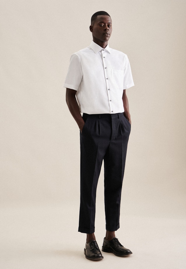 Bügelfreies Popeline Kurzarm Business Hemd in Regular mit Kentkragen in Weiß |  Seidensticker Onlineshop