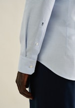 Easy-iron Structure Business Shirt in Shaped with Kent-Collar in Light Blue |  Seidensticker Onlineshop