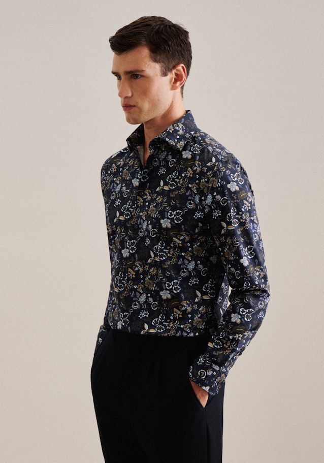 Business Shirt in Shaped with Kent-Collar in Dark Blue | Seidensticker Onlineshop