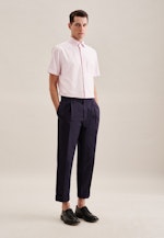 Non-iron Structure Short sleeve Business Shirt in Shaped with Kent-Collar in Pink |  Seidensticker Onlineshop