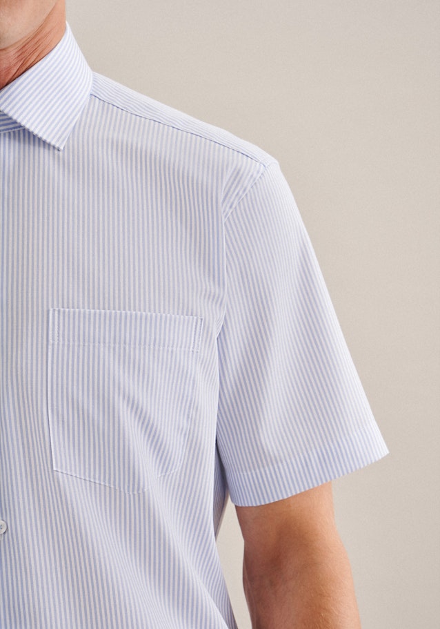 Non-iron Twill Short sleeve Business Shirt in Regular with Kent-Collar in Light Blue |  Seidensticker Onlineshop
