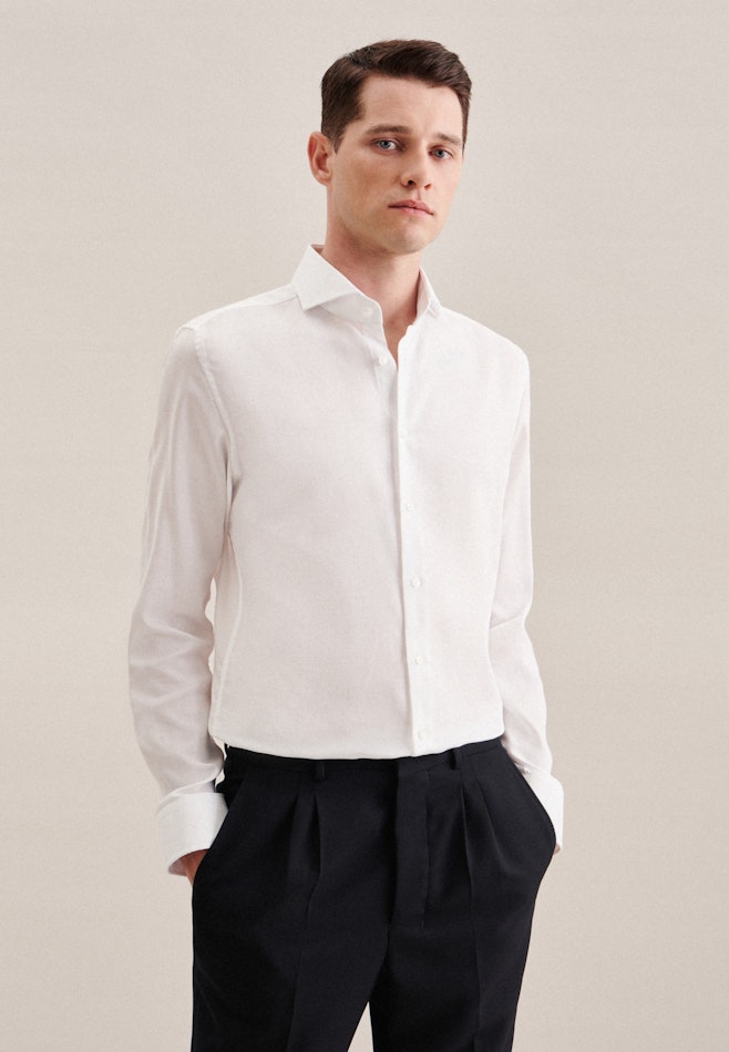 Non-iron Structure Business Shirt in Slim with Shark Collar in White | Seidensticker online shop