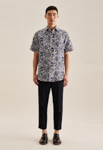 Linen Short sleeve Business Shirt in Regular with Kent-Collar in Dark Blue |  Seidensticker Onlineshop