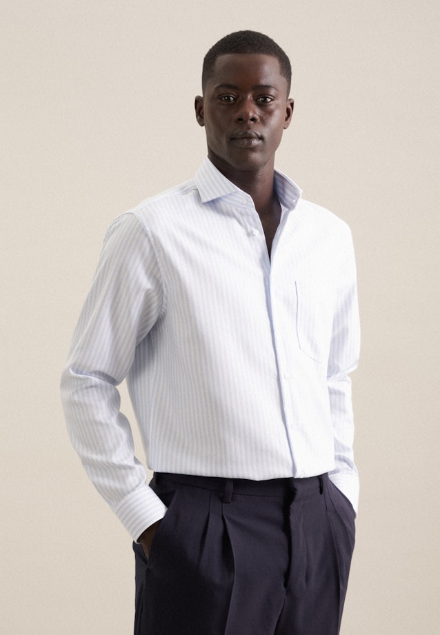 Non-iron Twill Business Shirt in Regular with Shark Collar in Light Blue | Seidensticker Onlineshop