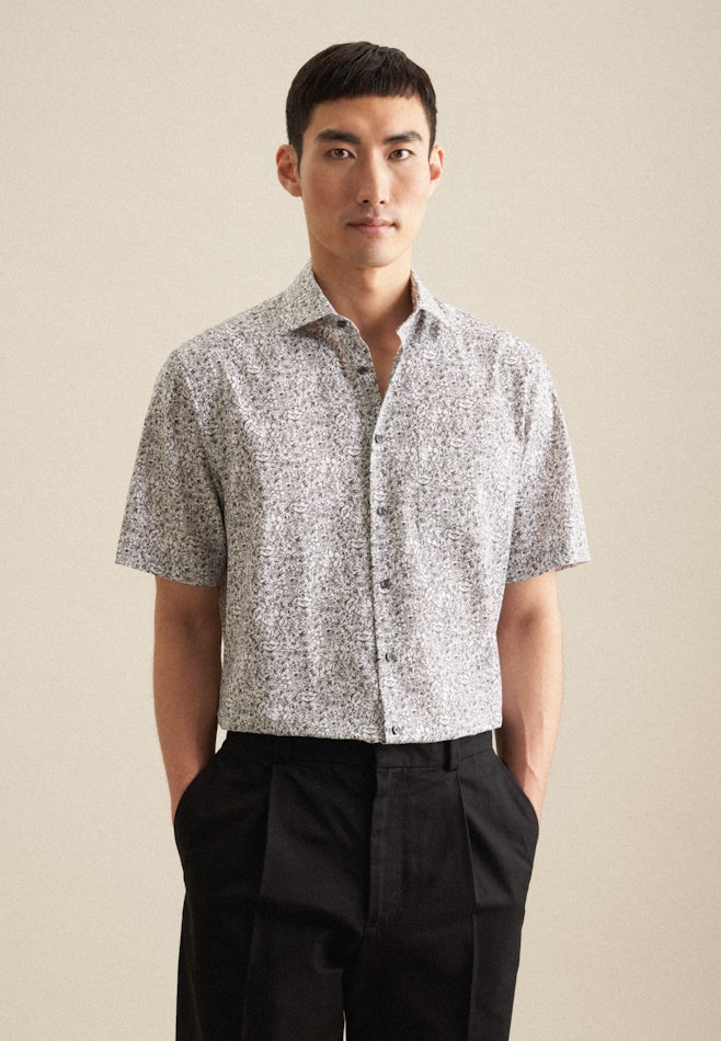 Structure Short sleeve Business Shirt in Regular with Kent-Collar in Grey | Seidensticker online shop
