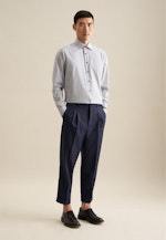 Chemise Business Regular Col Kent  manches extra-longues in Bleu Moyen |  Seidensticker Onlineshop