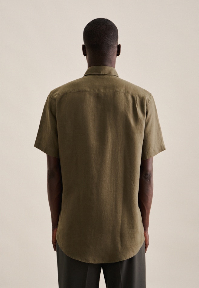 Linen Short sleeve Business Shirt in Regular with Kent-Collar in Green | Seidensticker online shop