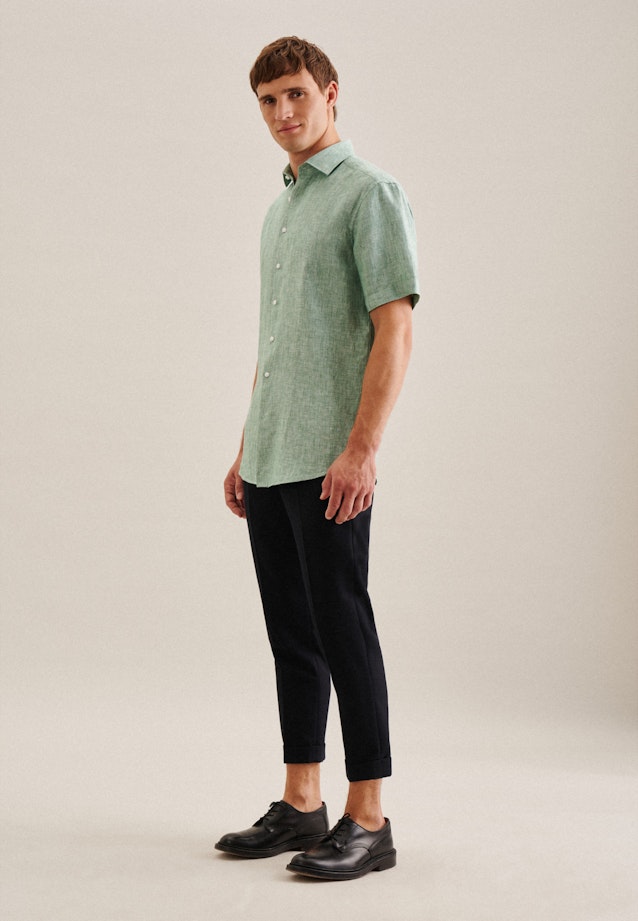 Linen Short sleeve Business Shirt in Regular with Kent-Collar in Green |  Seidensticker Onlineshop