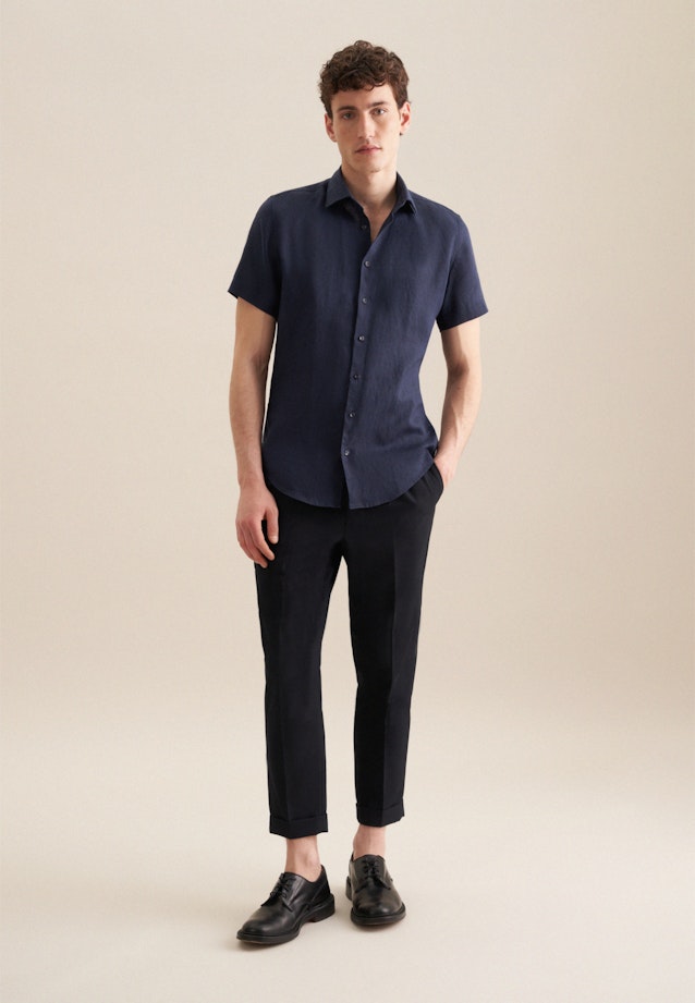 Linen Short sleeve Business Shirt in Shaped with Kent-Collar in Dark Blue |  Seidensticker Onlineshop