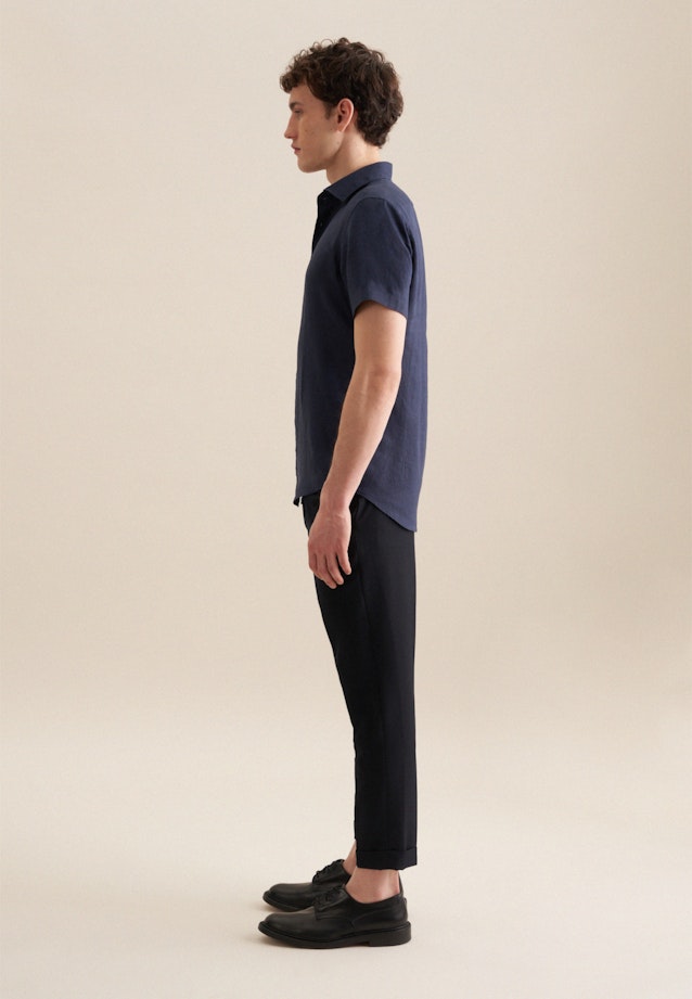 Linen Short sleeve Business Shirt in Shaped with Kent-Collar in Dark Blue |  Seidensticker Onlineshop