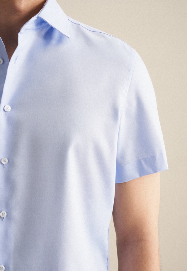 Non-iron Twill Short sleeve Business Shirt in Slim with Kent-Collar in Light Blue |  Seidensticker Onlineshop