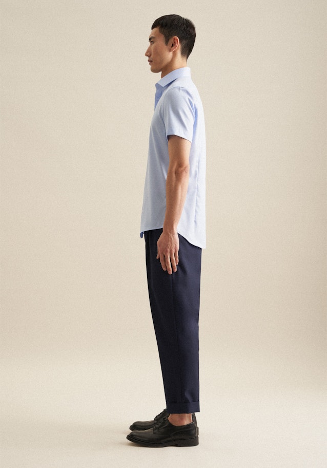 Non-iron Twill Short sleeve Business Shirt in Slim with Kent-Collar in Light Blue |  Seidensticker Onlineshop
