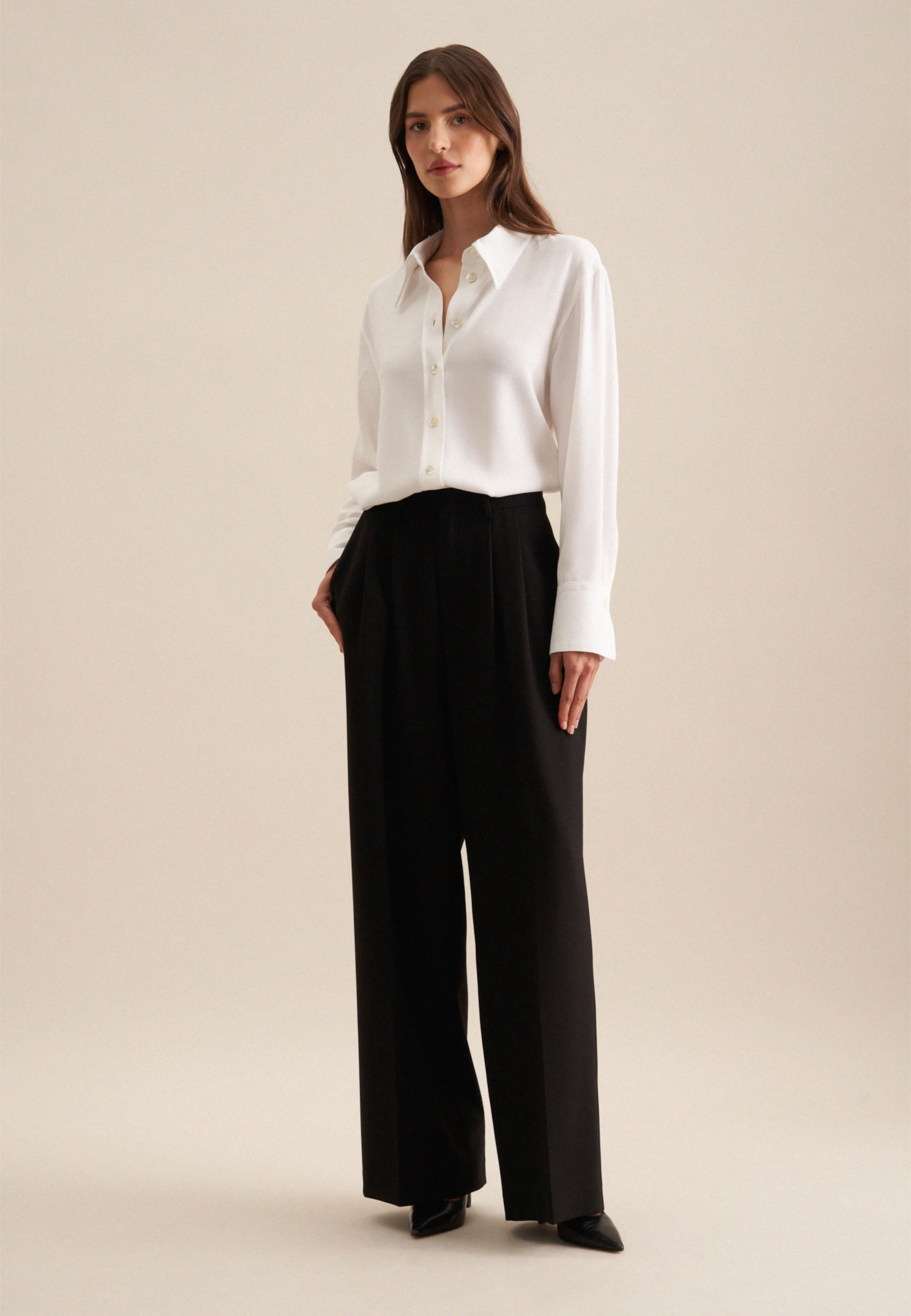 Chemisier Blanc Taille XL Avec Plis Permanents - Occasion Très Bon état - Coupe Basique Femme