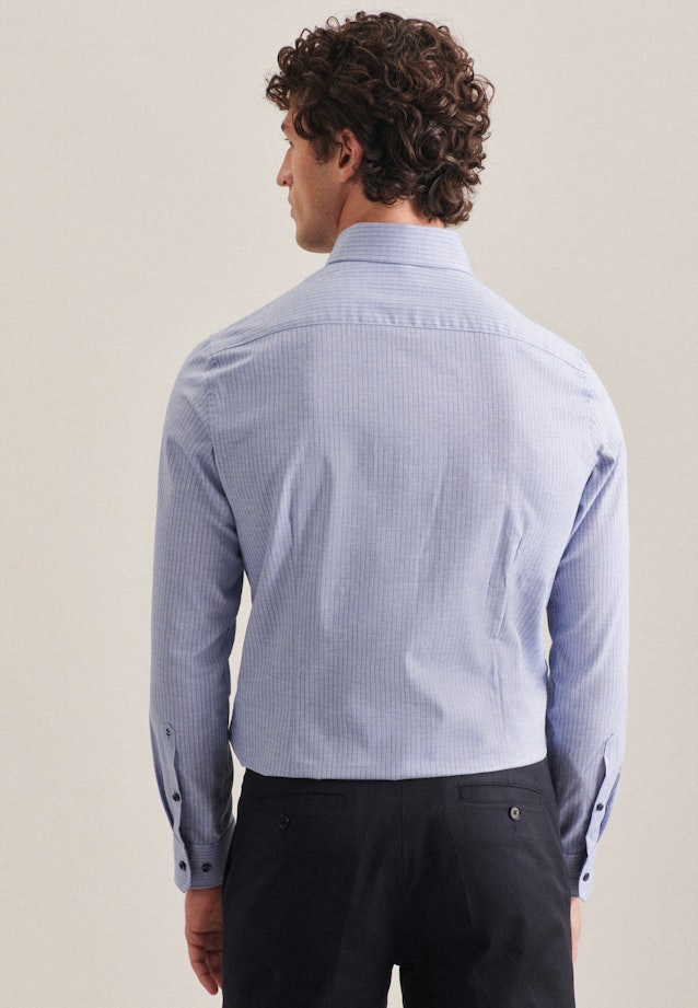 Easy-iron Herringbone pattern Business Shirt in Slim with Kent-Collar in Light Blue |  Seidensticker Onlineshop