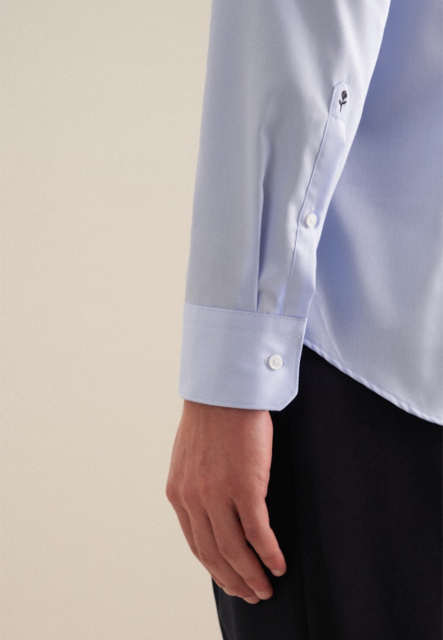 Easy-iron Satin Business Shirt in Slim with Kent-Collar in Light Blue |  Seidensticker Onlineshop