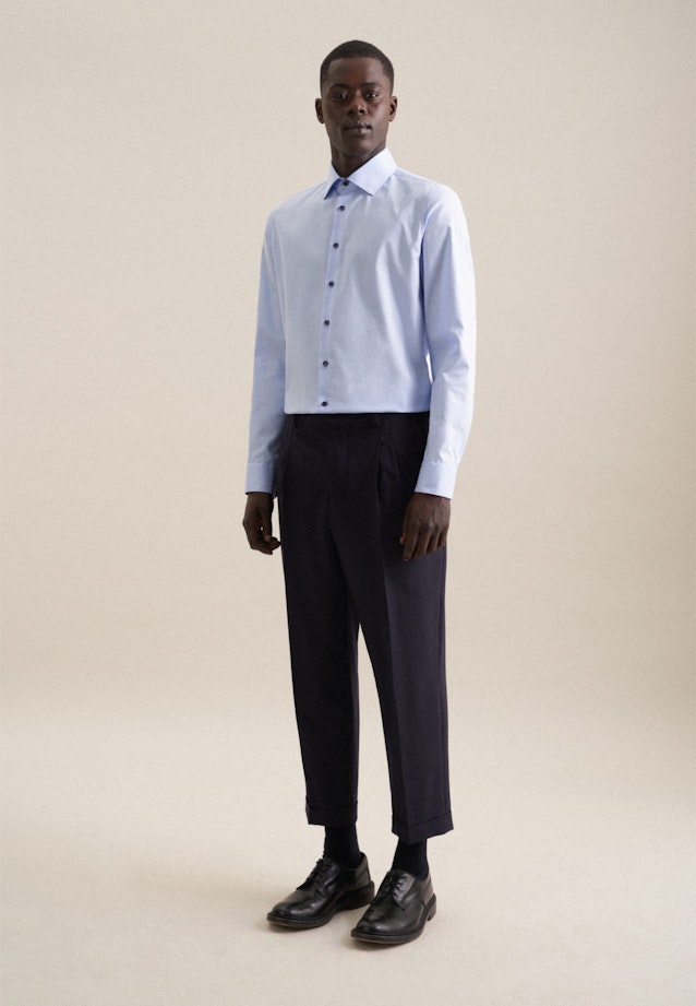 Non-iron Twill Business Shirt in Slim with Kent-Collar in Light Blue |  Seidensticker Onlineshop