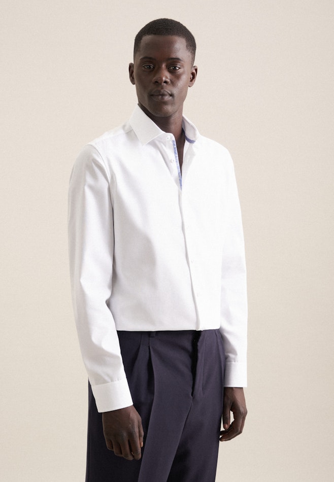 Bügelfreies Popeline Business Hemd in Slim mit Kentkragen in Weiß | Seidensticker Onlineshop