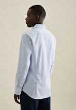 Non-iron Structure Business shirt in Shaped with Kent-Collar in Light Blue |  Seidensticker Onlineshop