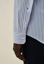 Struktur Business Hemd in Shaped mit Kent-Collar in Mid Blue |  Seidensticker Onlineshop