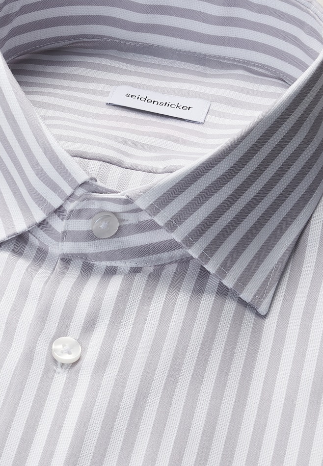 Shaped Chemise d'affaires Rayures dans Gris | Boutique en ligne Seidensticker