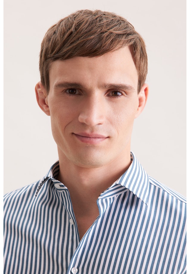 Shaped Business Hemd Gestreift in Grün |  Seidensticker Onlineshop