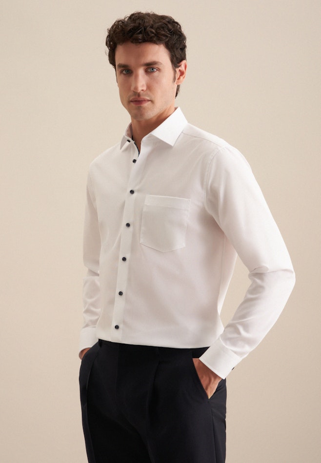 Non-iron Structure Business Shirt in Regular with Kent-Collar in White | Seidensticker online shop