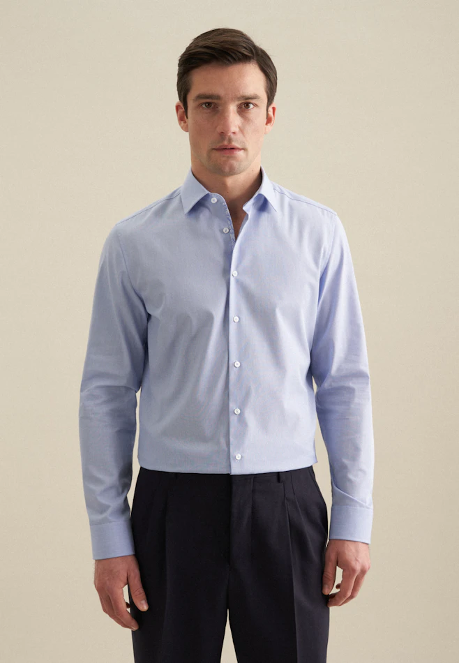 Shaped Chemise d'affaires Uni dans Bleu Clair | Boutique en ligne Seidensticker
