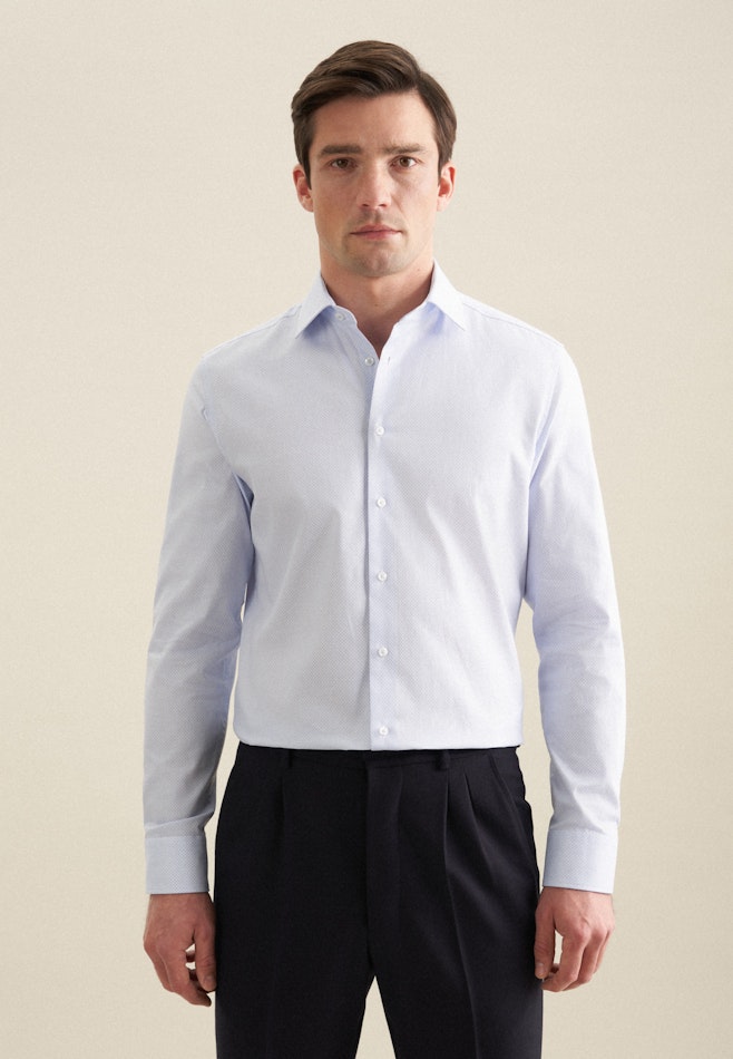 Twill Business Shirt in X-Slim with Kent-Collar and extra long sleeve in Light Blue | Seidensticker online shop