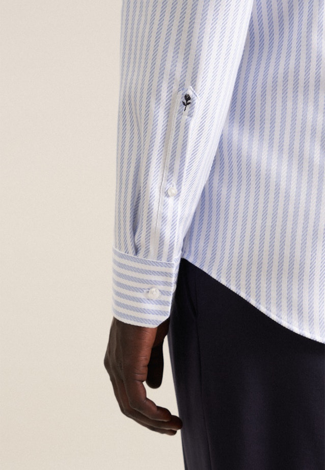 Non-iron Structure Business Shirt in Slim with Kent-Collar in Light Blue |  Seidensticker Onlineshop