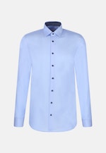 Non-iron Twill Business Shirt in Slim with Kent-Collar and extra long sleeve in Light Blue |  Seidensticker Onlineshop