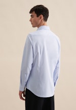 Twill Performance-Hemd in Slim mit Kentkragen in Hellblau |  Seidensticker Onlineshop