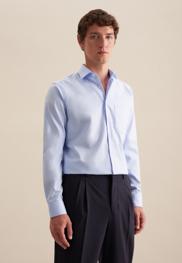 Non-iron Twill Business Shirt in Regular with Kent-Collar and extra long sleeve in Hellblau |  Seidensticker Onlineshop