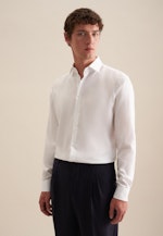 Non-iron Twill Business Shirt in Slim with Kent-Collar and extra long sleeve in White |  Seidensticker Onlineshop