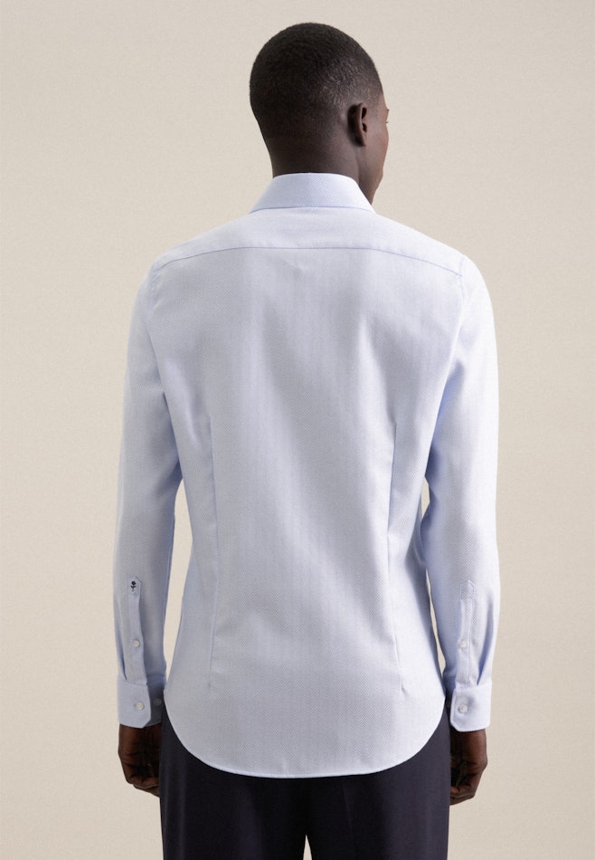 Non-iron Herringbone pattern Business Shirt in Slim with Kent-Collar in Light Blue | Seidensticker online shop