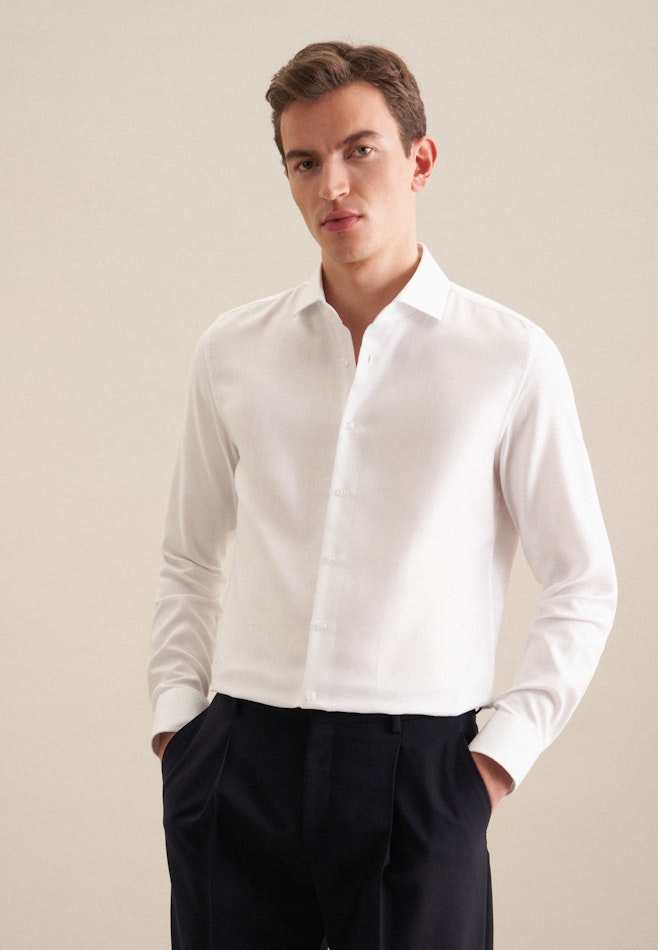 Non-iron Herringbone pattern Business Shirt in Slim with Kent-Collar in White | Seidensticker online shop
