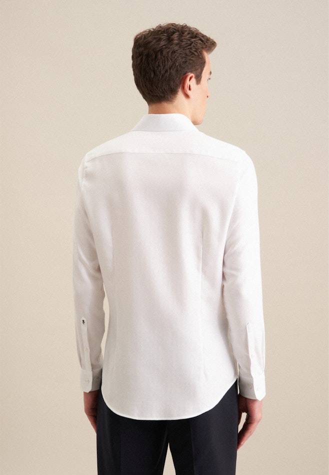 Non-iron Herringbone pattern Business Shirt in Slim with Kent-Collar in White | Seidensticker online shop