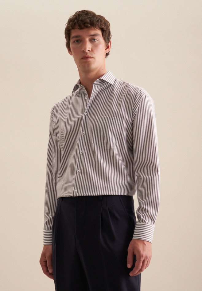 Non-iron Poplin Business Shirt in Regular with Kent-Collar in Purple | Seidensticker online shop