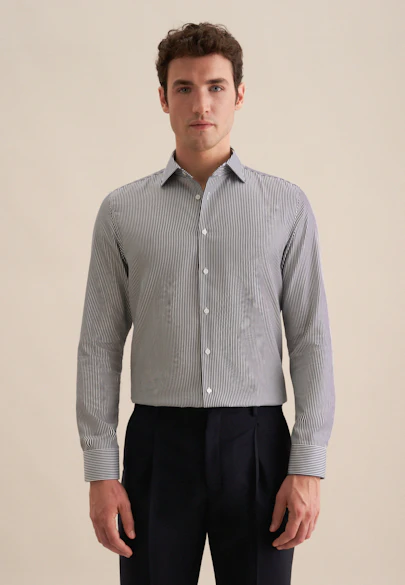 Shaped Chemise d'affaires Rayures in Bleu Foncé |  Seidensticker Onlineshop