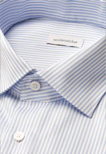 Shaped Chemise d'affaires Rayures in Bleu Moyen |  Seidensticker Onlineshop