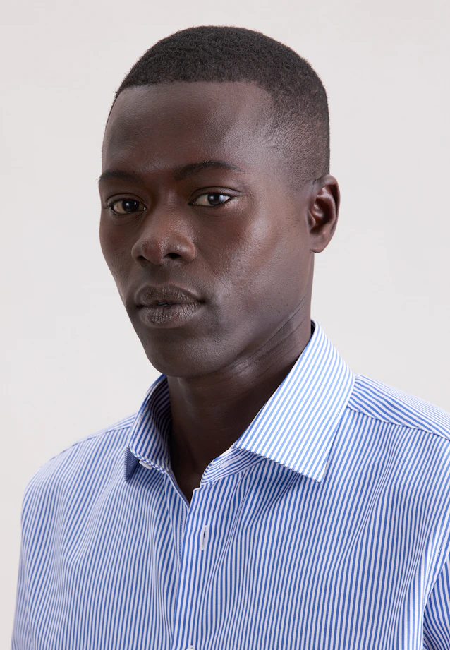 Shaped Chemise d'affaires Rayures in Bleu Moyen |  Seidensticker Onlineshop