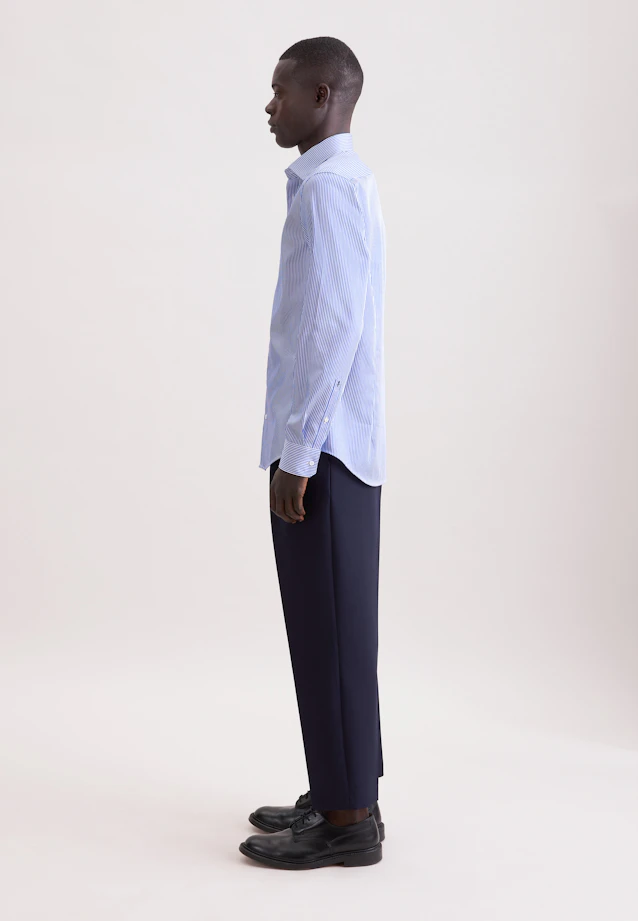 Shaped Chemise d'affaires Rayures in Bleu Moyen |  Seidensticker Onlineshop