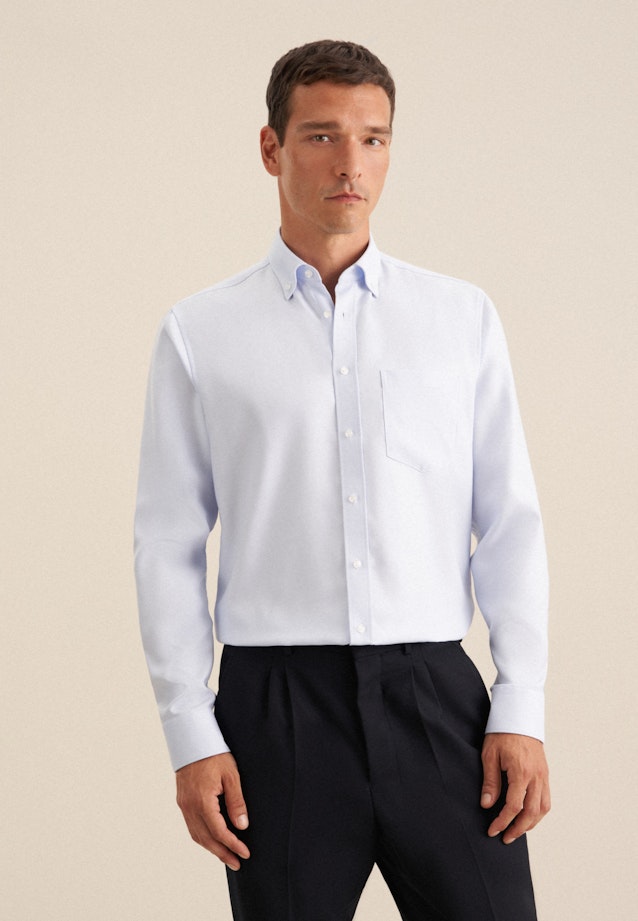 Non-iron Twill Business shirt in Regular with Button-Down-Collar in Light Blue |  Seidensticker Onlineshop