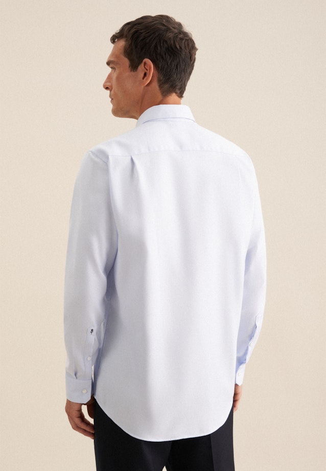 Non-iron Twill Business shirt in Regular with Button-Down-Collar in Light Blue |  Seidensticker Onlineshop