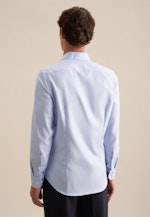 Easy-iron Satin Business Shirt in Shaped with Kent-Collar in Light Blue |  Seidensticker Onlineshop