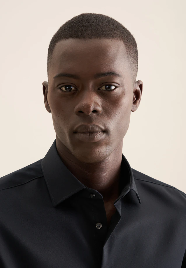 Shaped Business shirt Uni in Schwarz |  Seidensticker Onlineshop